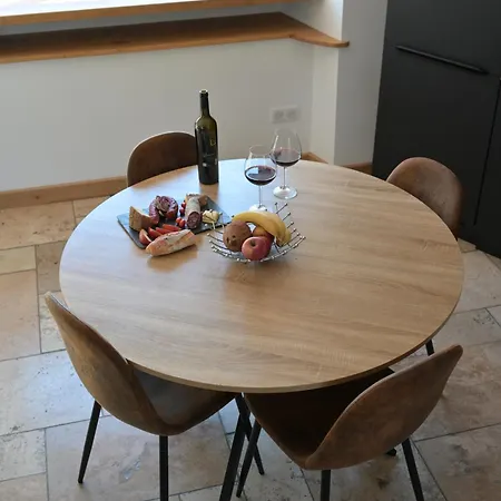 Apartment La Petite Maison Du Chateau *